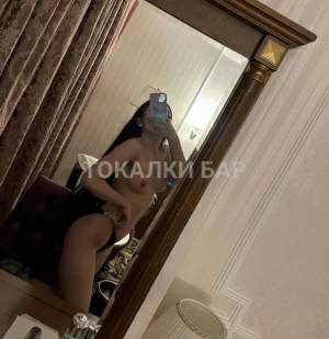 Проститутка  Adina