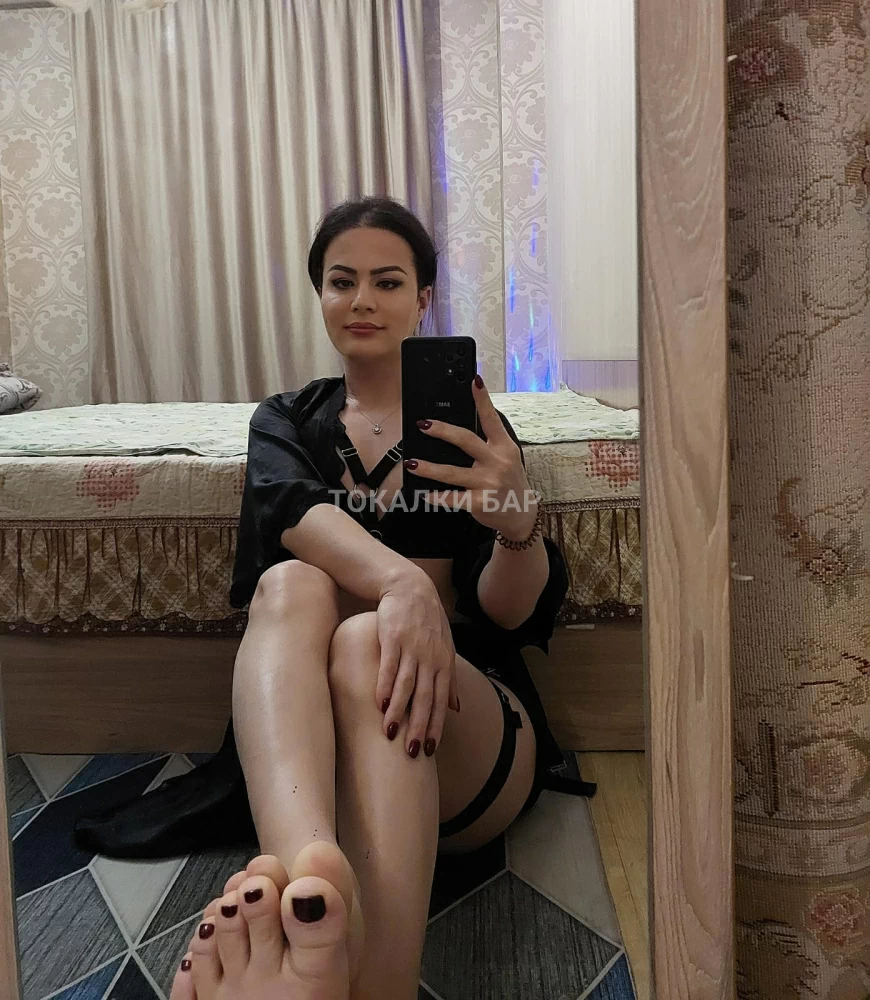 Mira транссексуалка