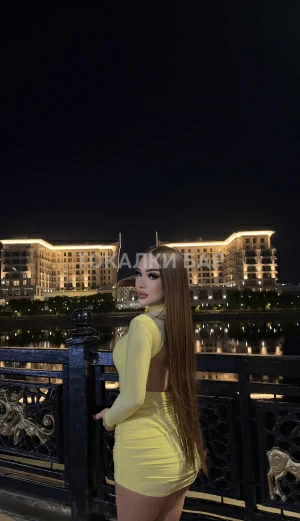 Транс-девушка  Нэля