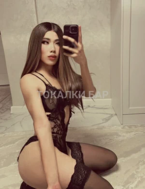 Транс-девушка  Adelya
