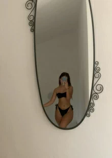 Моня